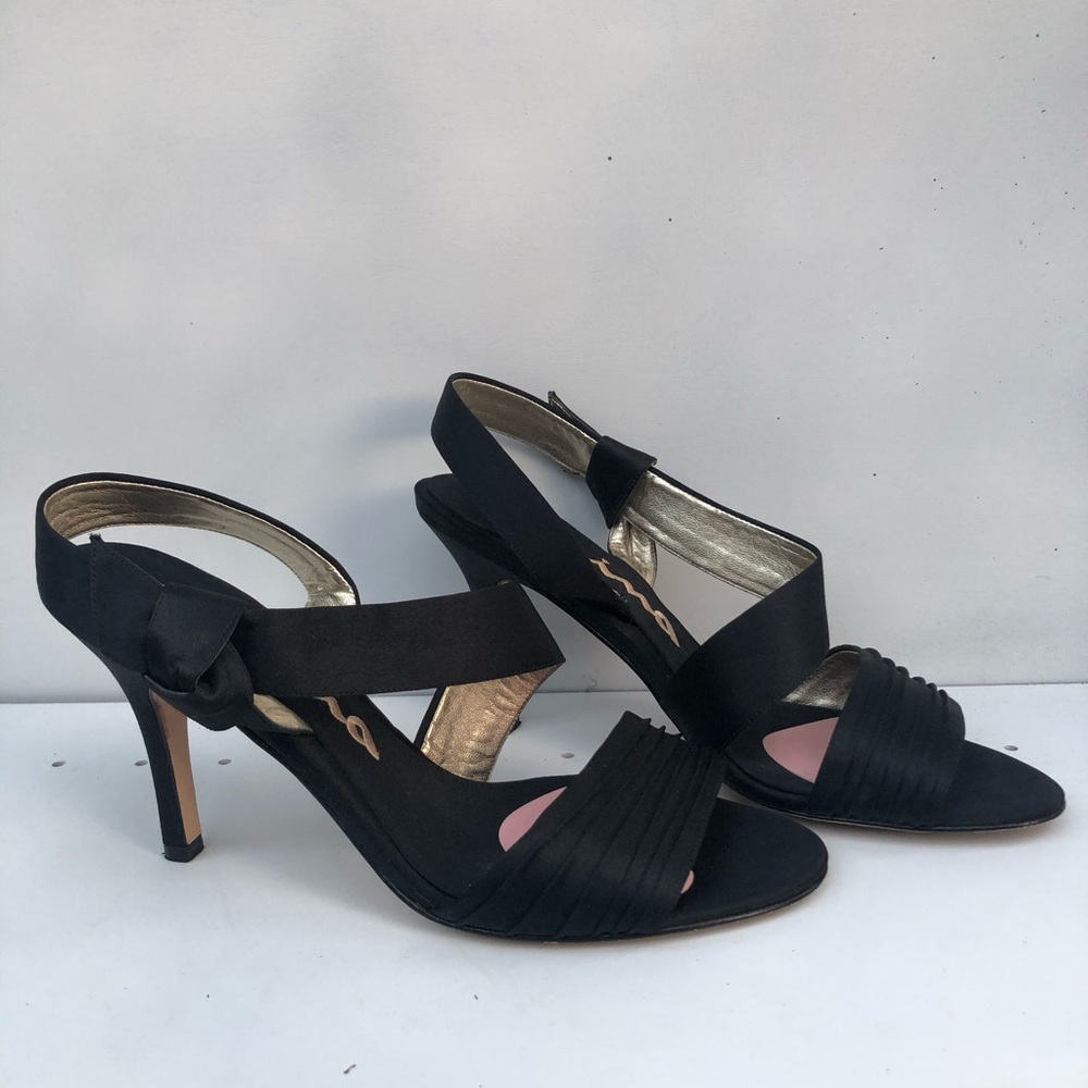 Nina Black Heels Size 8.5 M